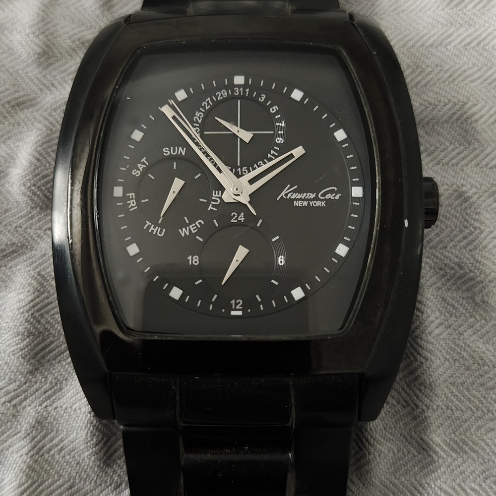 Kenneth Cole New York Black Watch